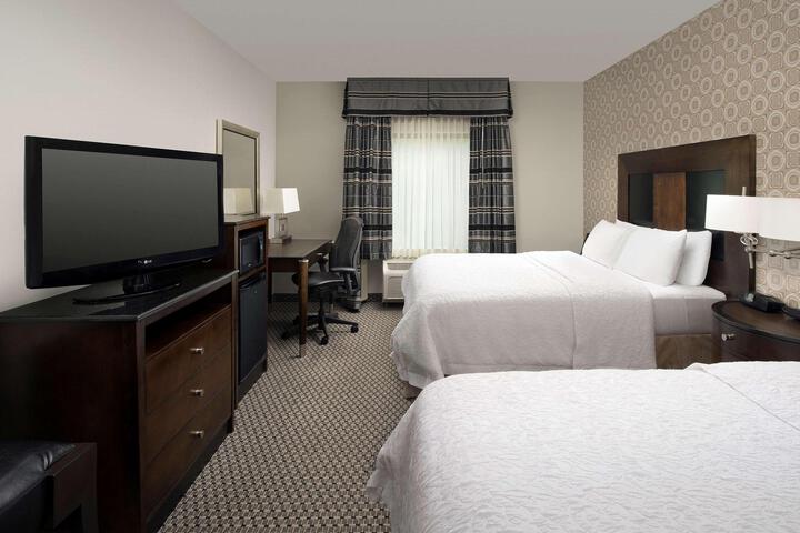 2 Queen Beds (3 of 14)