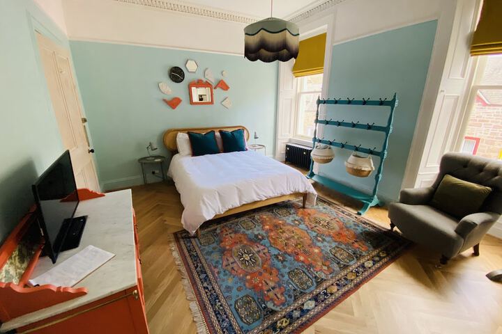 Room 23 of 64