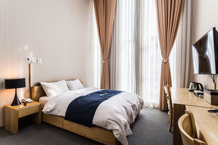 Room 29 of 117