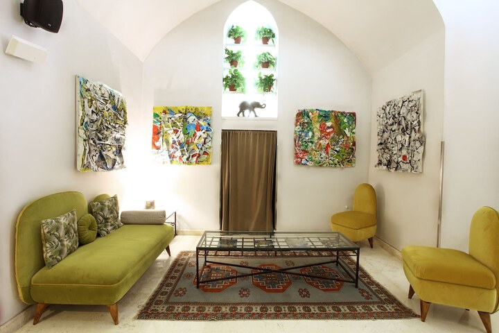Guest Lobby