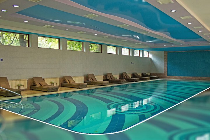 Pool 84 of 141