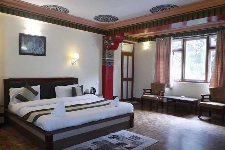 Room 9 of 44