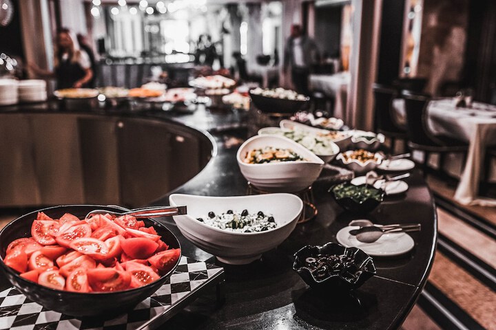 Dining 77 of 116