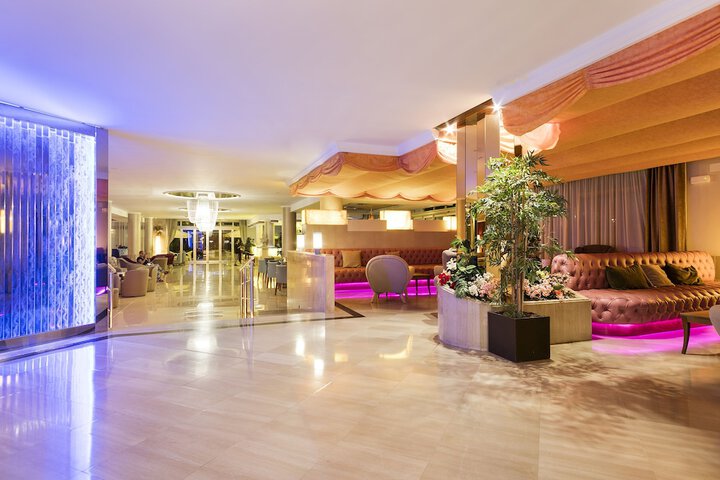 Lobby Photos