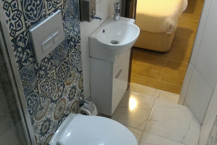 Room 87 of 125