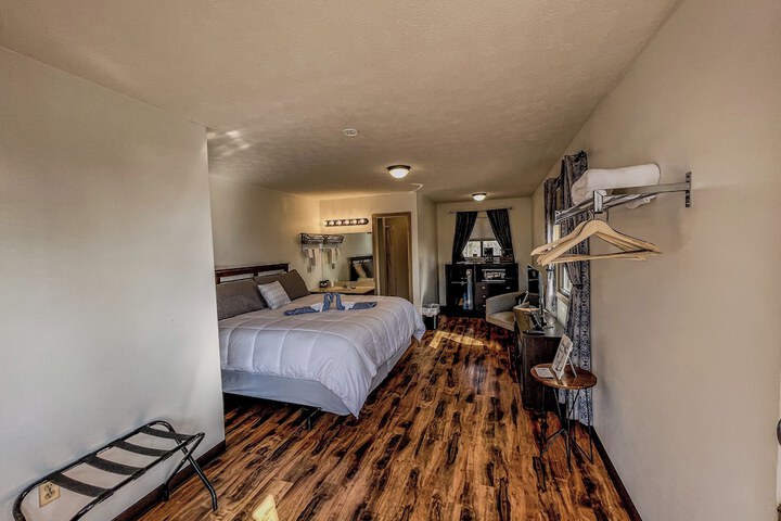 Room 8 of 39