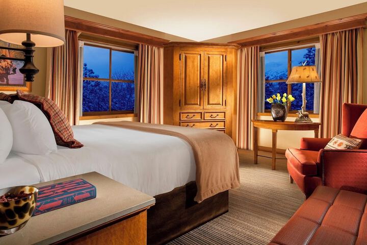 Room 21 of 53