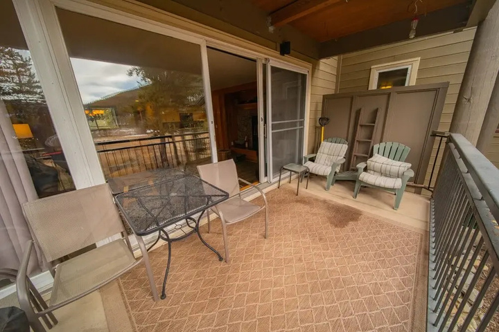 Terrace/Patio 8 of 22