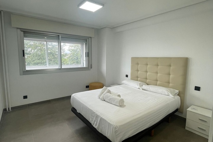 Room 5 of 33