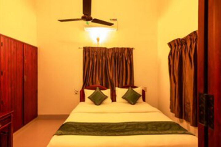 Room 26 of 43