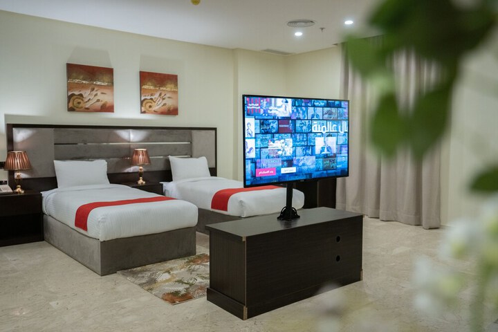 Room 7 of 24