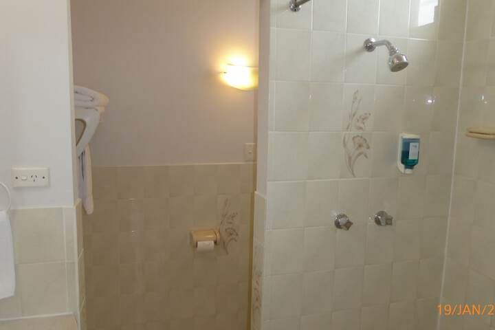 Room 18 of 36