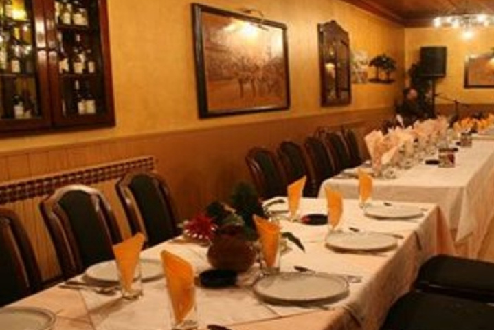 Dining 2 of 2