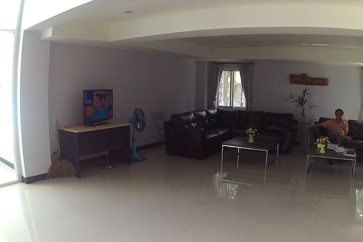 Room 5 of 45