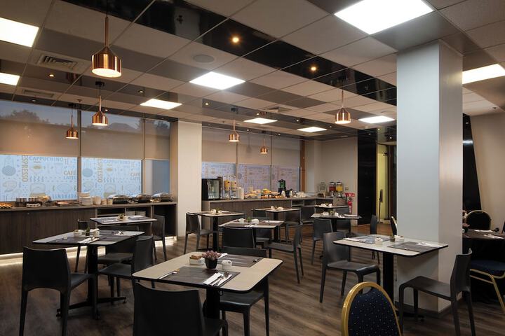 Breakfast area