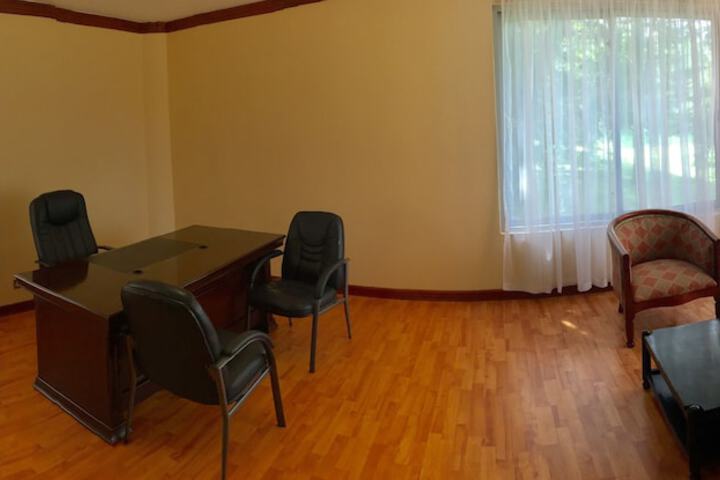 Room 27 of 48