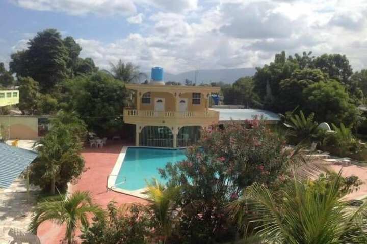 Pools & Facilities
