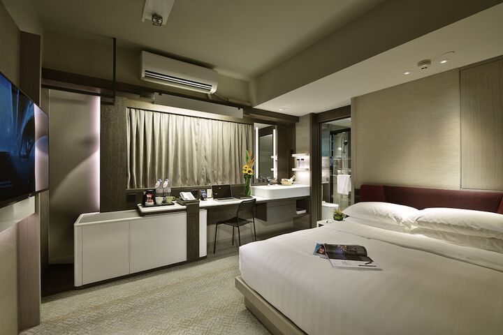 Room 7 of 70