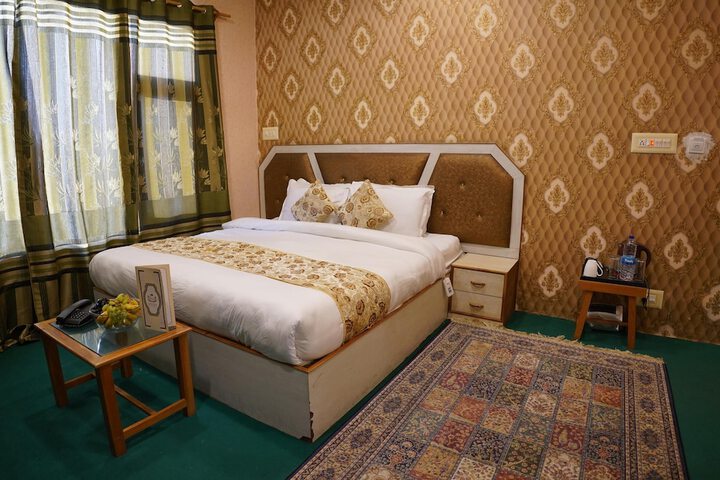 Room 23 of 44