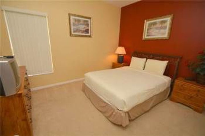 Room 7 of 30