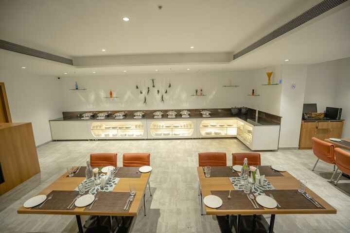 Dining 47 of 71