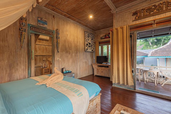 Room 8 of 56