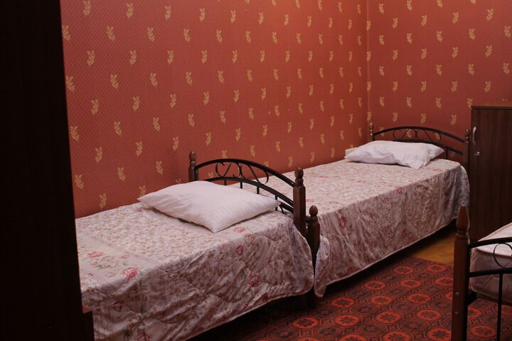 Room 8 of 36