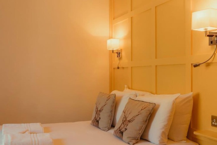 Room 18 of 26