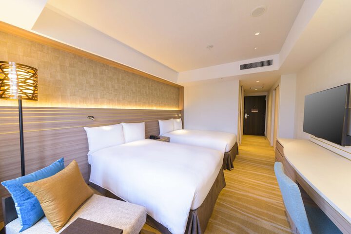 Room 13 of 89
