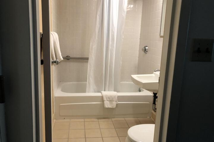 Room 14 of 17
