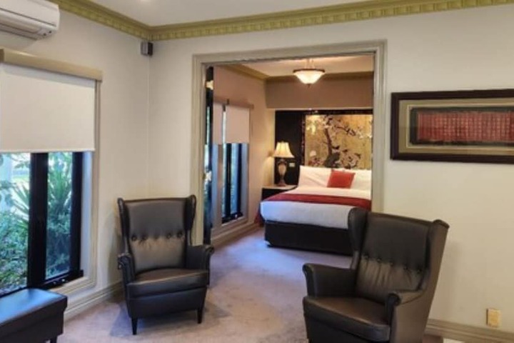 Room 48 of 74