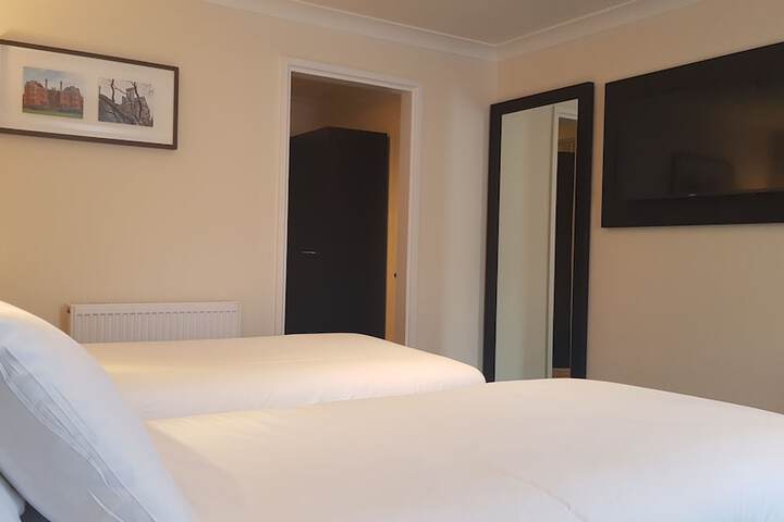 Room 14 of 40