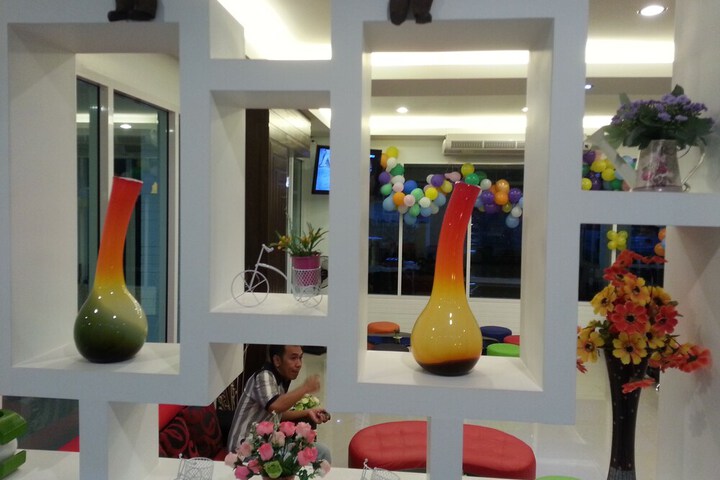 Ballroom/Hall 56 of 69