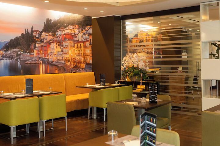 Dining 96 of 132