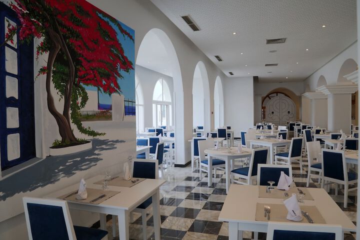 Dining 60 of 145