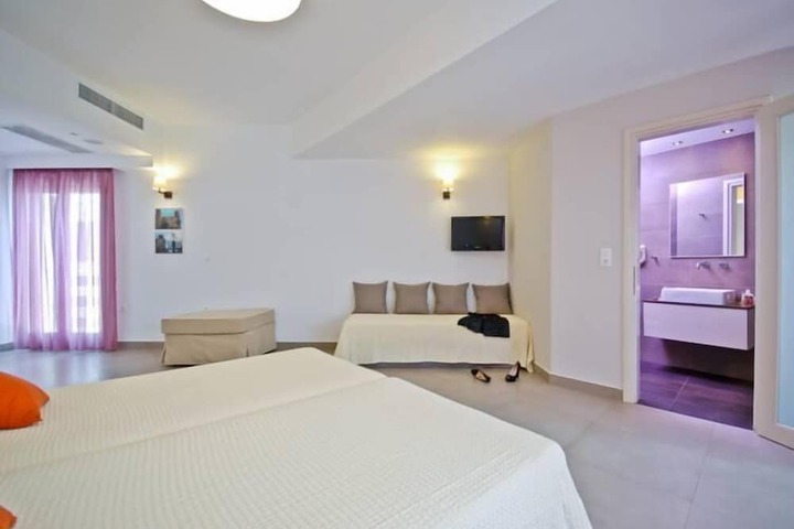 Room 18 of 67