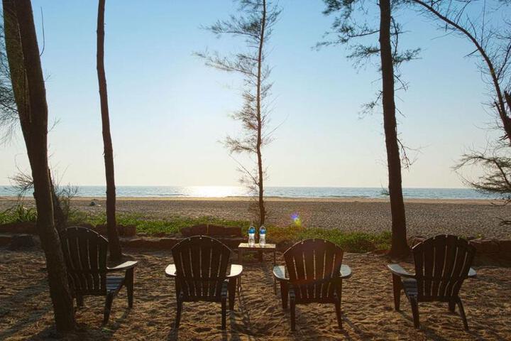 Blue Ocean Sands - on the Beach