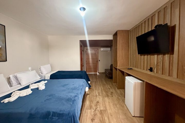 Room 14 of 66
