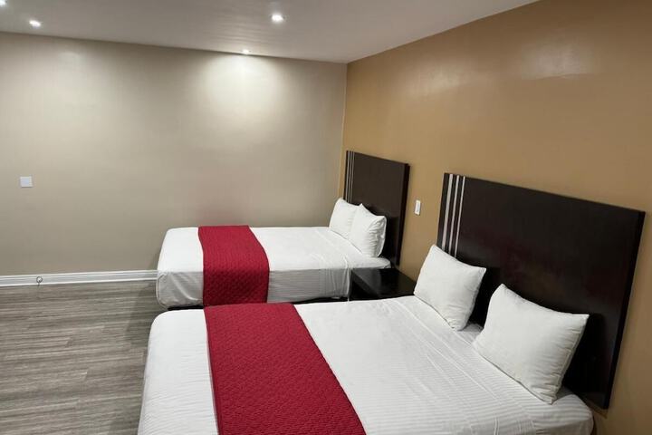 Room 2 of 9