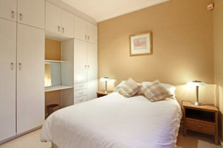 Room 5 of 37