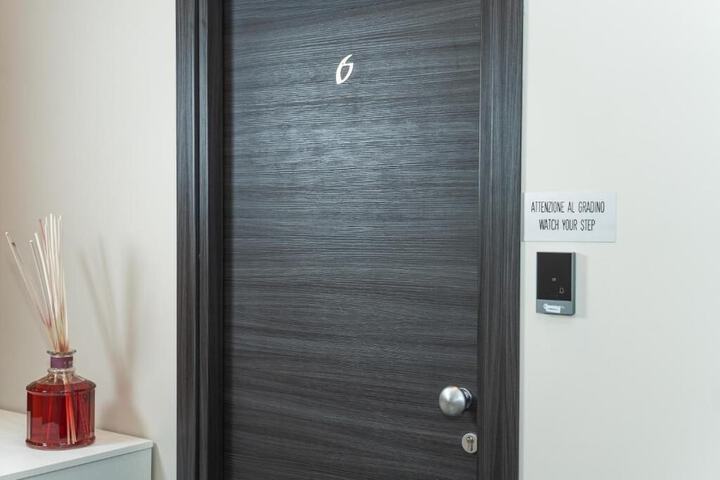 Room 29 of 66