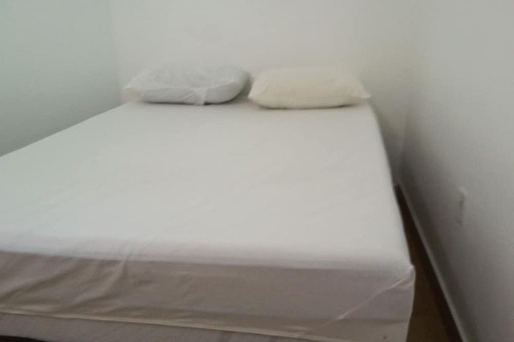 Room 6 of 20