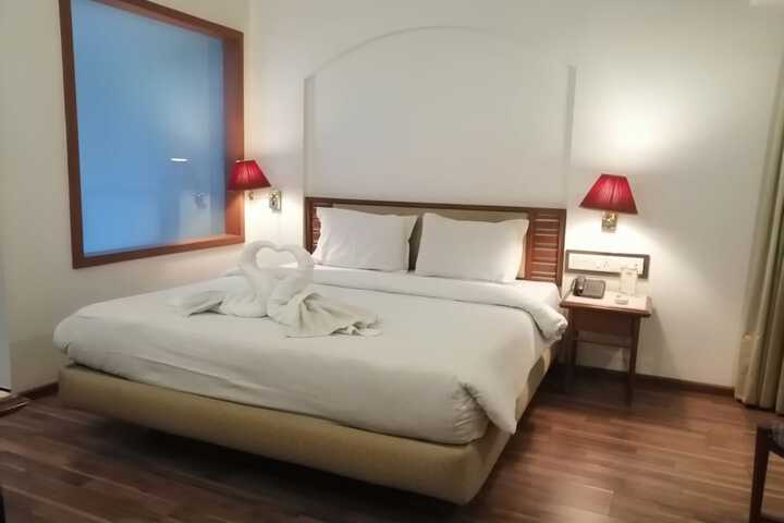 Room 70 of 181