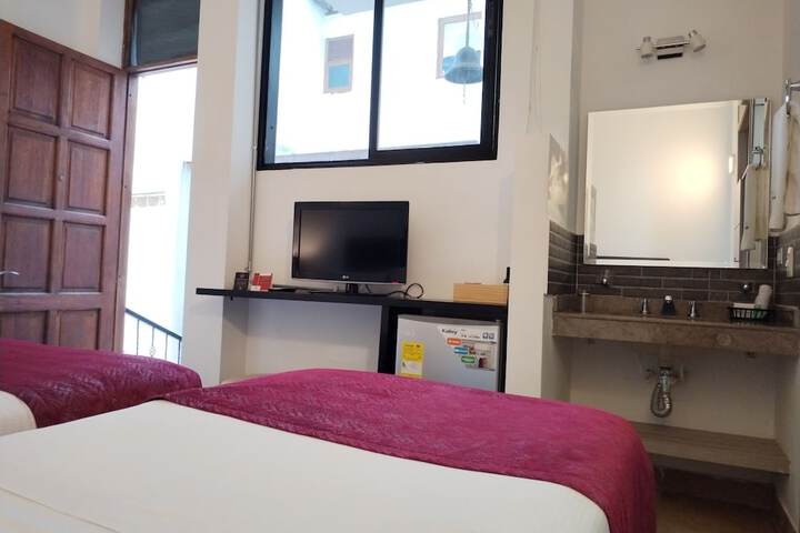 Room 12 of 91
