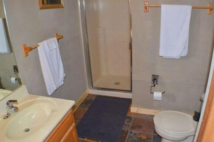 Room 9 of 47