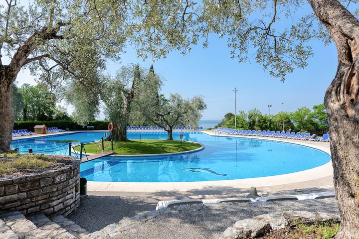 Hotel with Pool