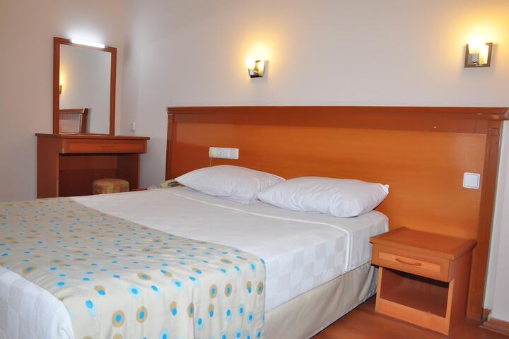Room 10 of 67
