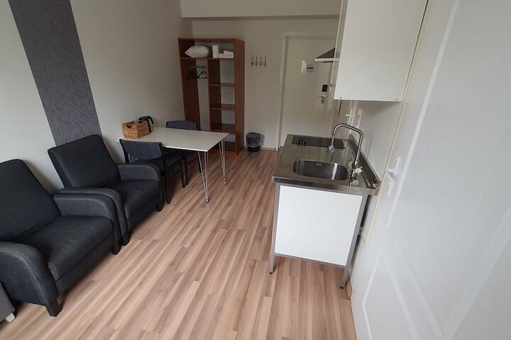 Room 3 of 18