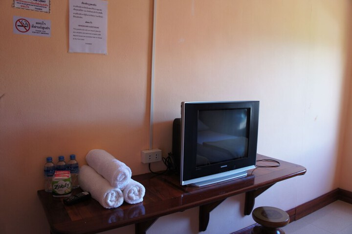 Room 10 of 26