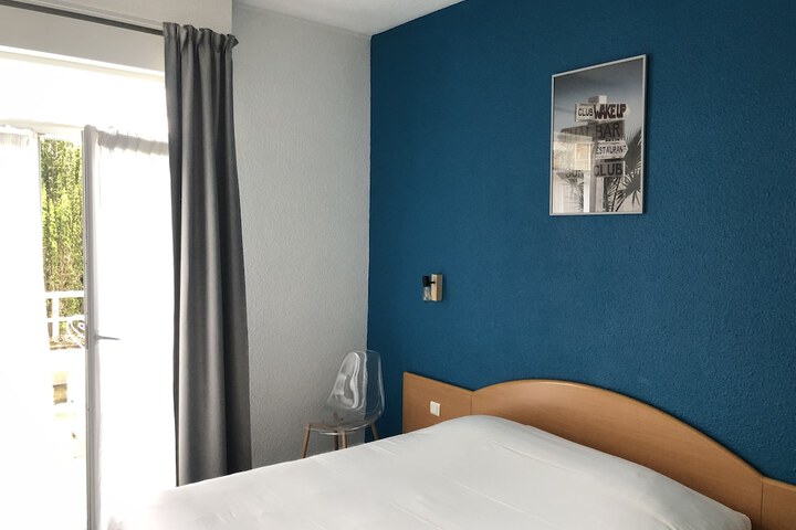 Room 22 of 54